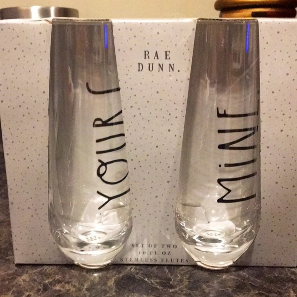 Brand New Rae Dunn Champagne Flutes‎